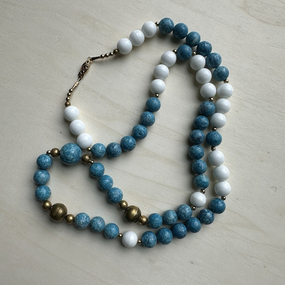 Vintage Asia Artisan Beaded Necklace 28 Inch Blue White Gold Plated Round Strand - Picture 4 of 7